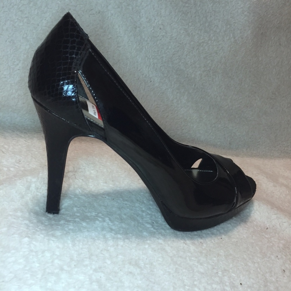 NWT Alfani Black Peep-Toe Platform Heels Size 10
